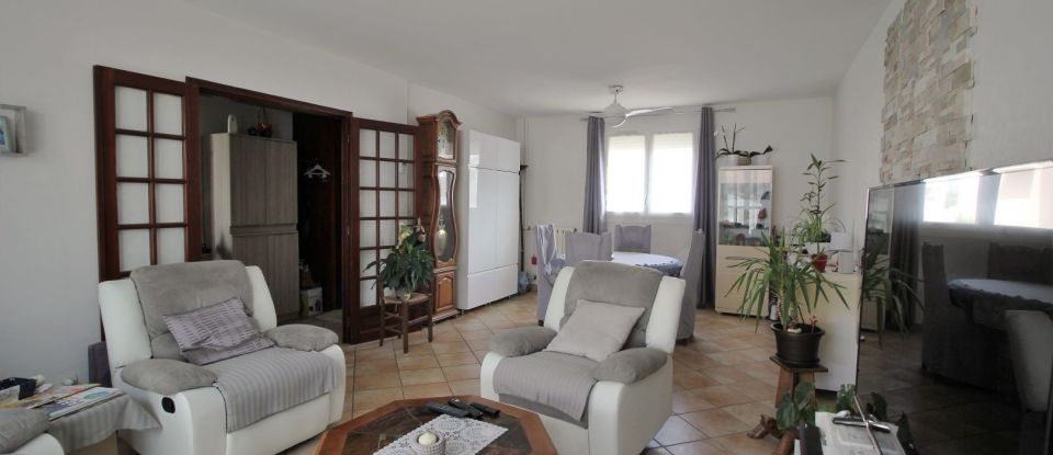 House 5 rooms of 93 m² in Boussy-Saint-Antoine (91800)