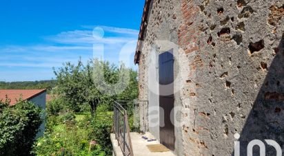 Village house 5 rooms of 148 m² in Audes (03190)