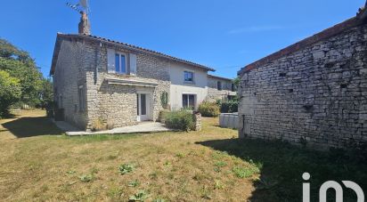 House 6 rooms of 167 m² in La Faye (16700)