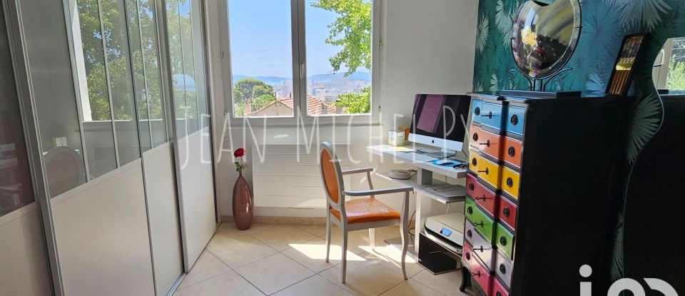 Traditional house 5 rooms of 101 m² in Toulon (83000)