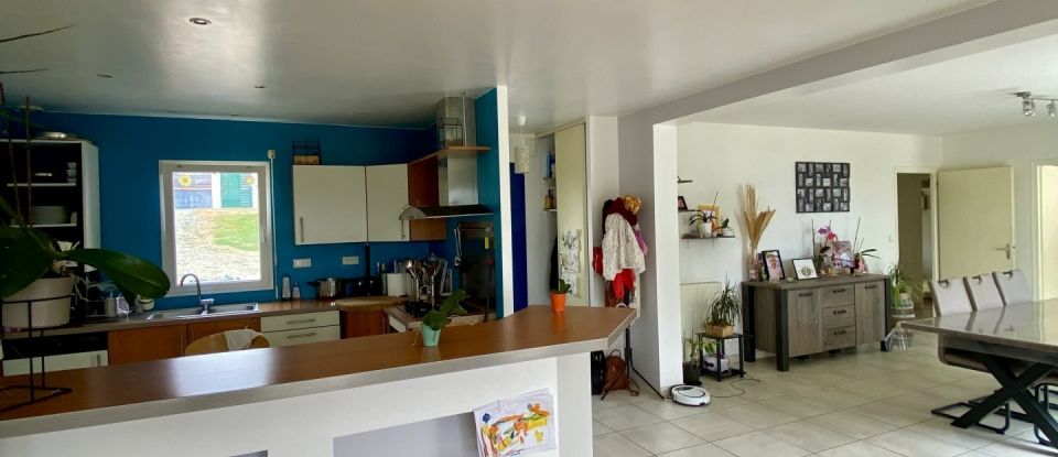 Maison 5 pièces de 114 m² à Exireuil (79400)