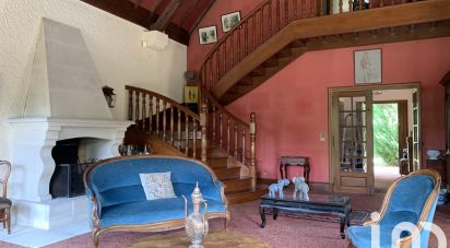 Traditional house 7 rooms of 220 m² in Thiers (63300)