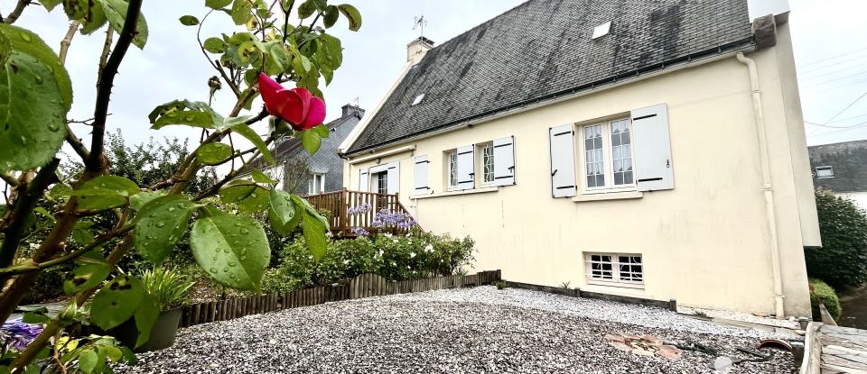 Maison traditionnelle 6 pièces de 109 m² à Guingamp (22200)