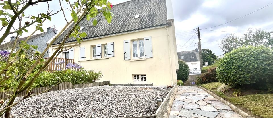 Traditional house 6 rooms of 109 m² in Guingamp (22200)