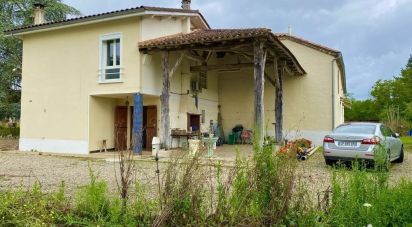 Farm 4 rooms of 250 m² in Bruch (47130)