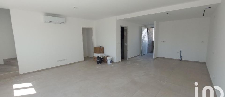 Maison 4 pièces de 92 m² à Vauvert (30600)