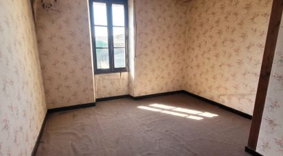 Village house 5 rooms of 151 m² in Cherves-Richemont (16370)