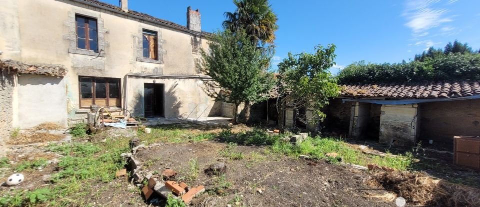 Village house 5 rooms of 151 m² in Cherves-Richemont (16370)