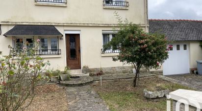 Maison 6 pièces de 112 m² à Quimper (29000)