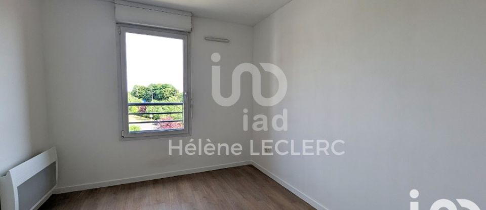 Apartment 3 rooms of 65 m² in Lens (62300)