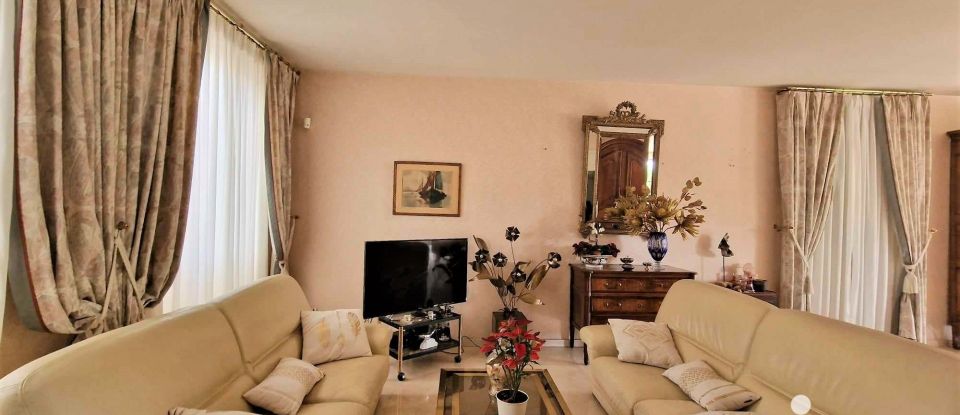 Town house 9 rooms of 380 m² in Castelsarrasin (82100)