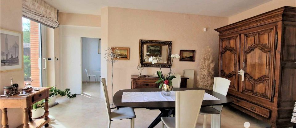 Town house 9 rooms of 380 m² in Castelsarrasin (82100)