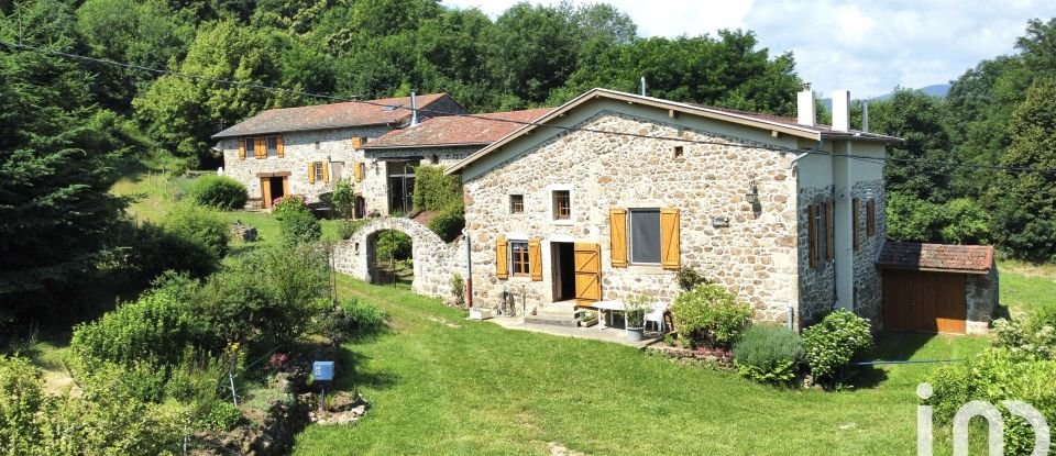 Traditional house 11 rooms of 380 m² in Préaux (07290)