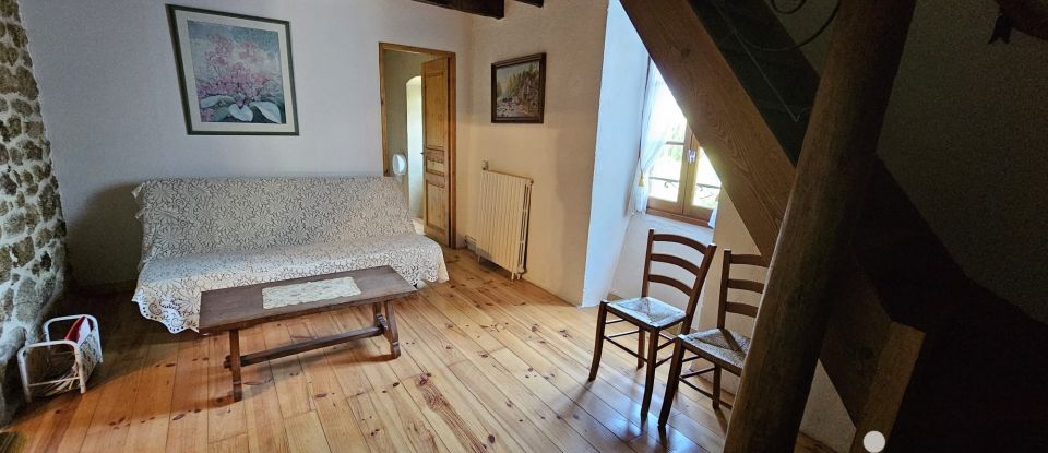 Traditional house 11 rooms of 380 m² in Préaux (07290)