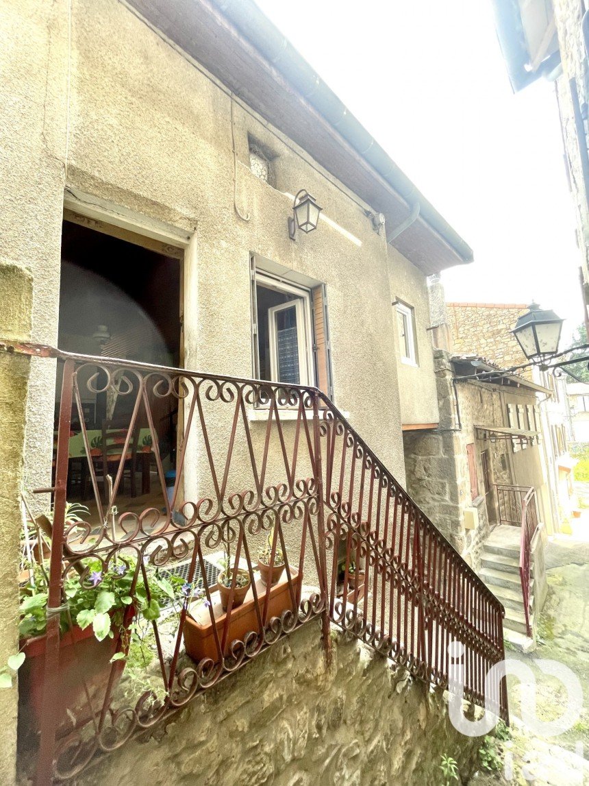 House 2 rooms of 49 m² in Satillieu (07290)