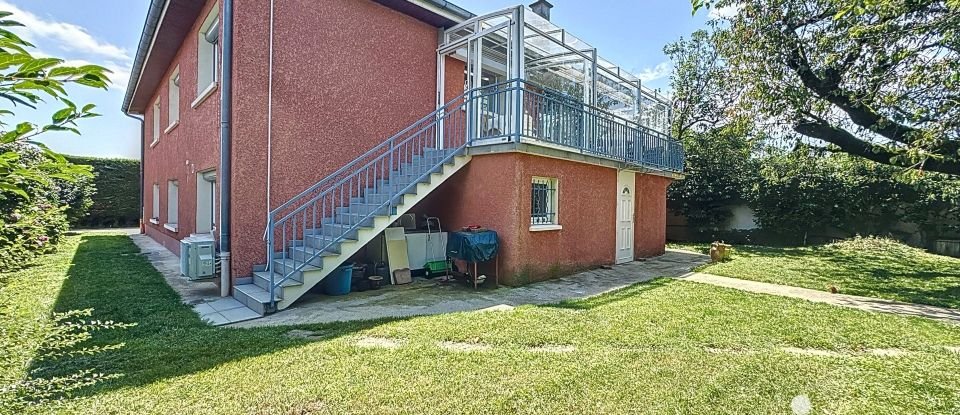 Maison 6 pièces de 182 m² à Pusignan (69330)