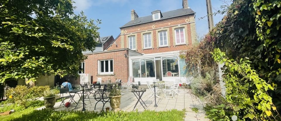 Maison 7 pièces de 193 m² à Lillebonne (76170)