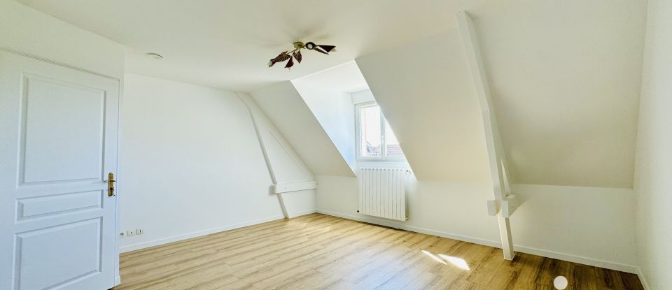 Maison 7 pièces de 195 m² à Plaisir (78370)