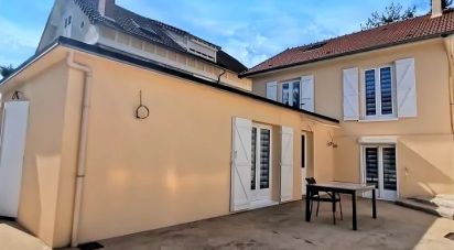 Traditional house 5 rooms of 151 m² in Avon (77210)