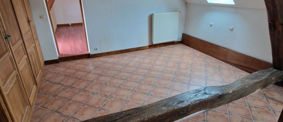 Maison traditionnelle 5 pièces de 180 m² à Saligny (89100)