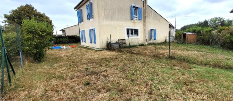 House 6 rooms of 130 m² in Braud-et-Saint-Louis (33820)