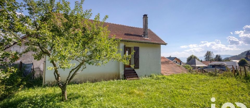 Village house 3 rooms of 64 m² in - (38660)