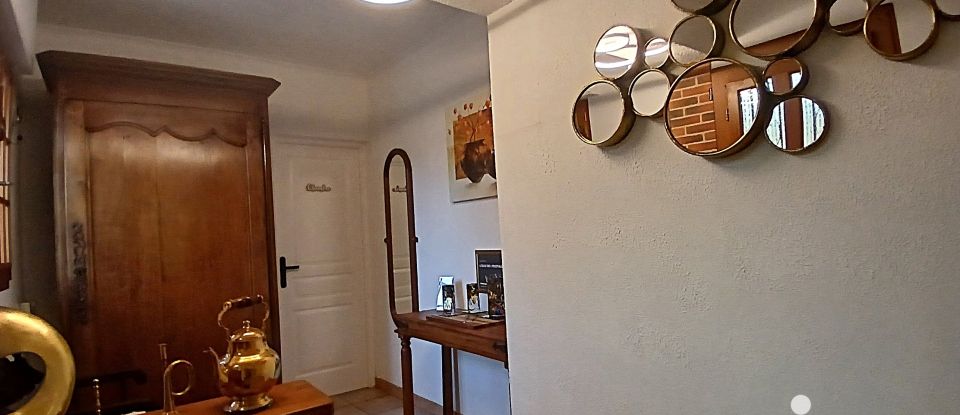 Country house 6 rooms of 221 m² in Castelsarrasin (82100)