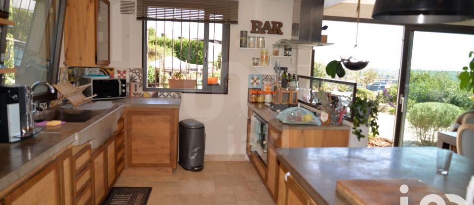 House 6 rooms of 200 m² in Vence (06140)