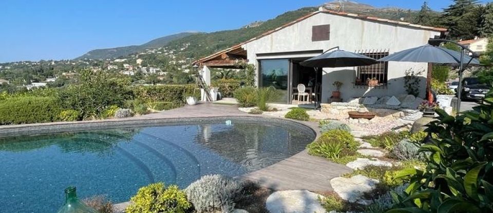 House 6 rooms of 200 m² in Vence (06140)