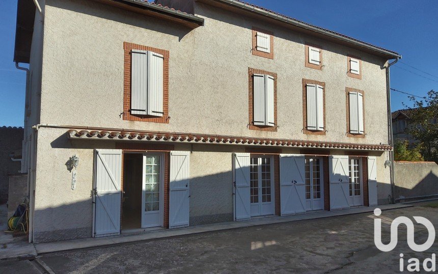 Village house 6 rooms of 144 m² in Saint-Gaudens (31800)