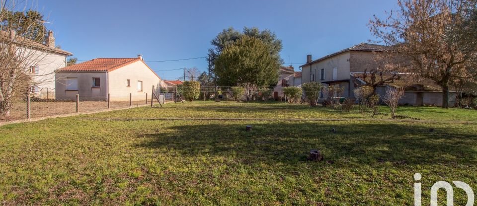 Land of 729 m² in Rabastens (81800)