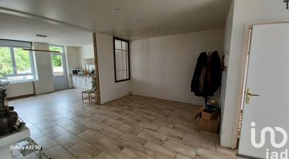 Town house 6 rooms of 181 m² in Saint-Étienne-au-Mont (62360)