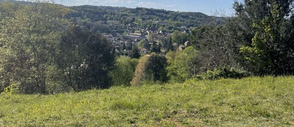 Land of 2,072 m² in Sarlat-la-Canéda (24200)