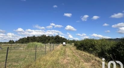 Land of 2,390 m² in Saint-Quintin-sur-Sioule (63440)