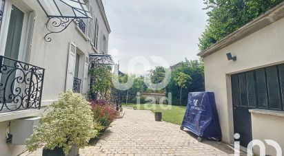 House 7 rooms of 220 m² in Fontenay-sous-Bois (94120)