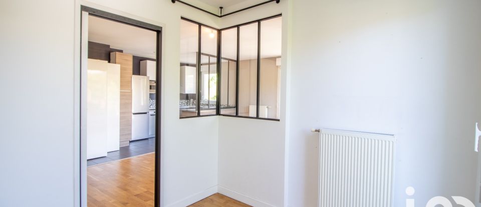 Appartement 3 pièces de 71 m² à Rueil-Malmaison (92500)