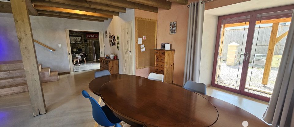 Mansion 12 rooms of 457 m² in Cubry-lès-Faverney (70160)