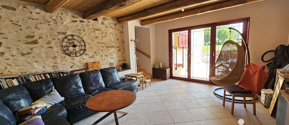 Mansion 12 rooms of 457 m² in Cubry-lès-Faverney (70160)