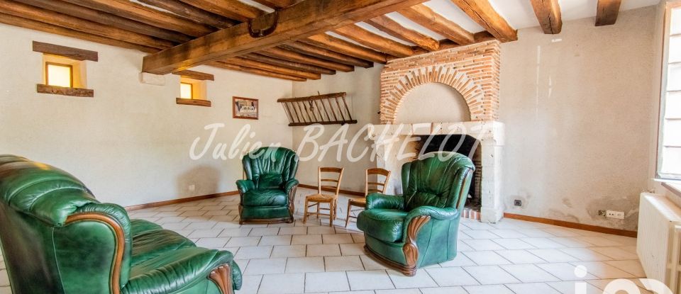 Village house 5 rooms of 144 m² in Herbault (41190)