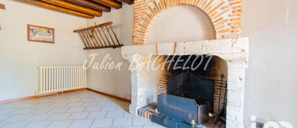 Village house 5 rooms of 144 m² in Herbault (41190)