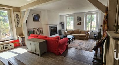 House 7 rooms of 170 m² in Nogent-le-Roi (28210)