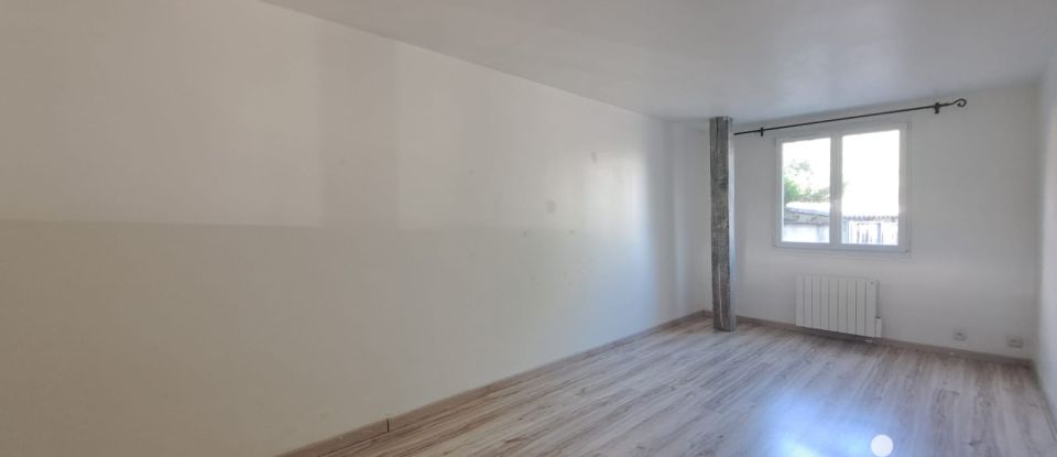 Apartment 3 rooms of 80 m² in Tacoignières (78910)