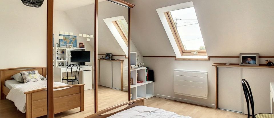 Maison 6 pièces de 110 m² à Rosny-sur-Seine (78710)