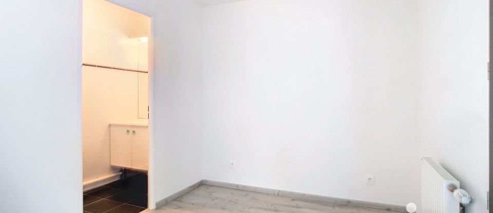 Apartment 4 rooms of 79 m² in Saint-Cyr-l'École (78210)