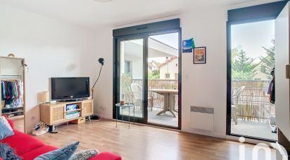 Studio 1 room of 26 m² in Saint-Cyr-l'École (78210)