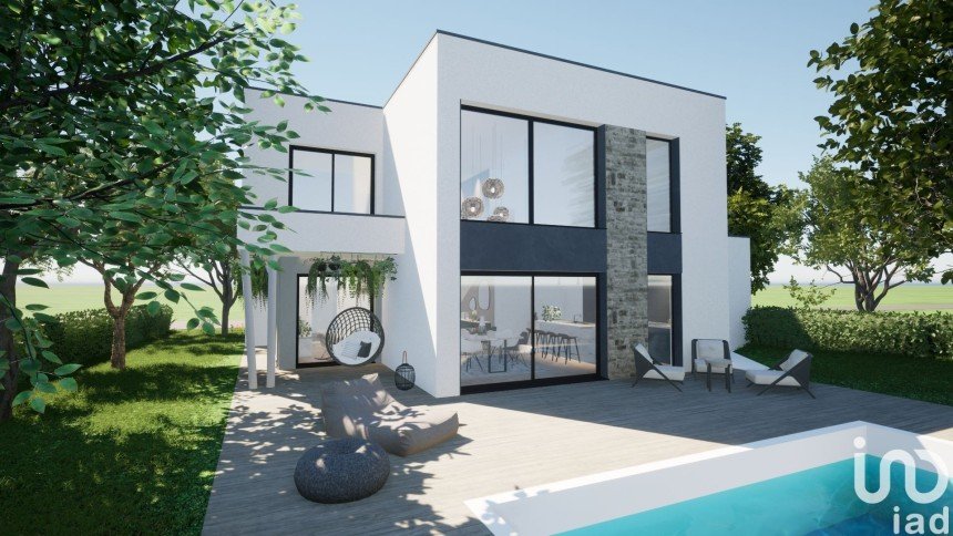 Maison 6 pièces de 146 m² à Charly-Oradour (57640)