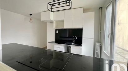 Apartment 2 rooms of 44 m² in Les Pavillons-sous-Bois (93320)