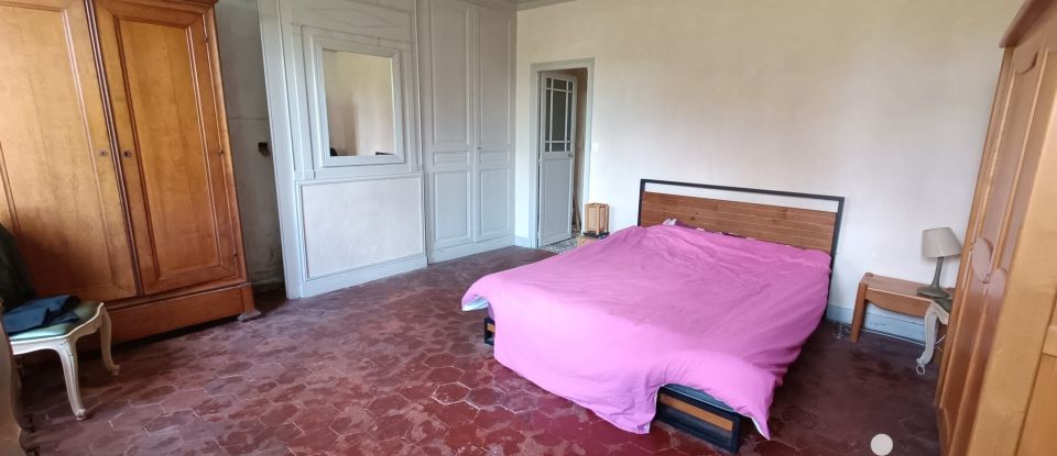 House 9 rooms of 214 m² in Saint-Rémy-sur-Avre (28380)