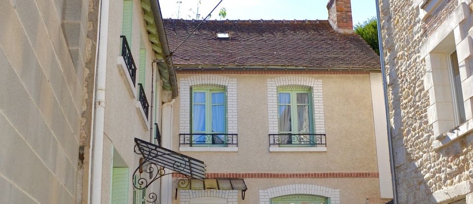 Traditional house 6 rooms of 116 m² in La Trimouille (86290)