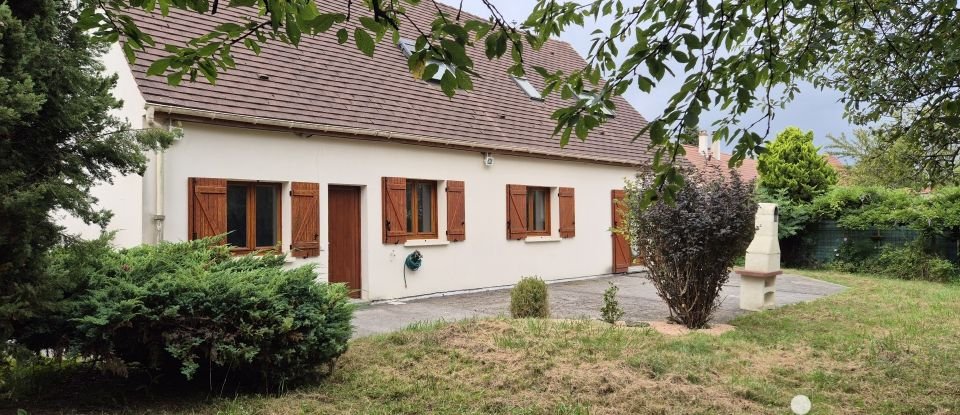 Maison traditionnelle 5 pièces de 135 m² à Coutençon (77154)